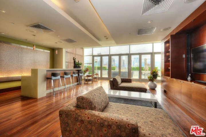 1155 S Grand Avenue 916, Los Angeles, California 90015