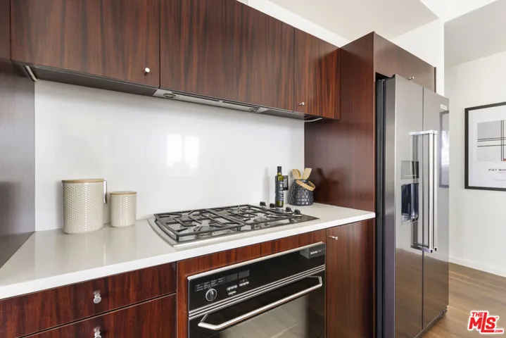 1155 S Grand Avenue 916, Los Angeles, California 90015