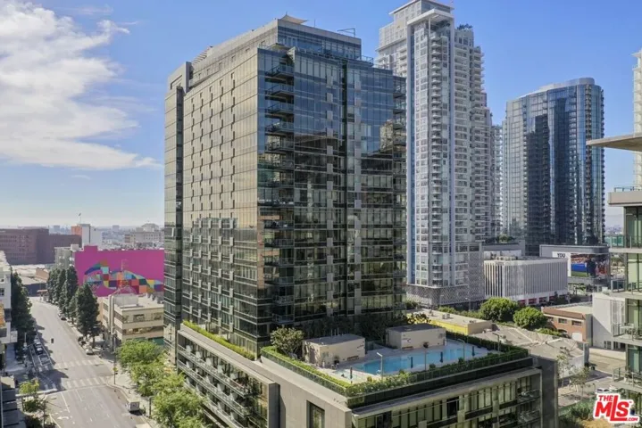 1155 S Grand Avenue 916, Los Angeles, California 90015