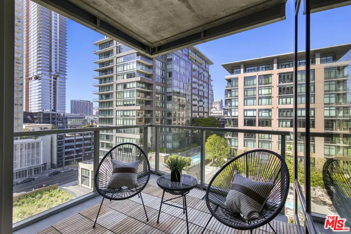 1155 S Grand Avenue 916, Los Angeles, California 90015