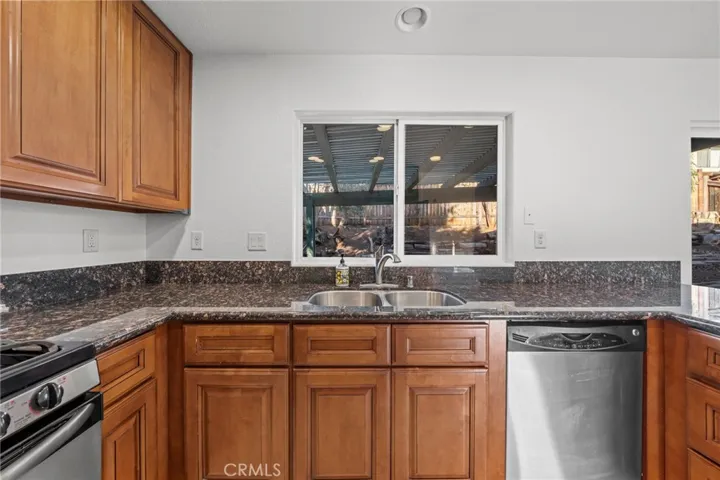 1159 Creekside Lane, Corona, California 92878