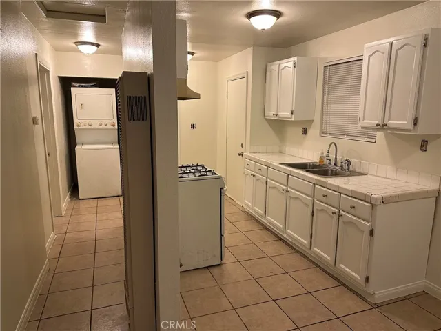 1667 E 111th Street, Los Angeles, California 90059