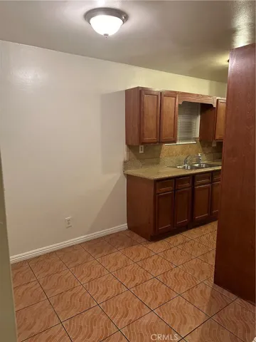 1667 E 111th Street, Los Angeles, California 90059
