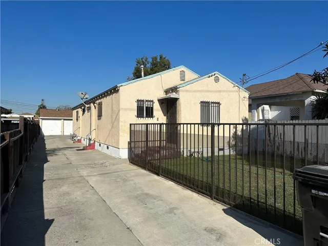 1667 E 111th Street, Los Angeles, California 90059