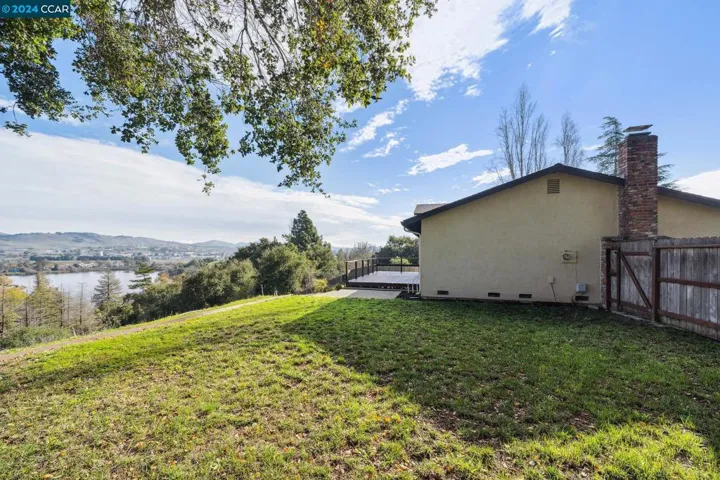 256 Parkview Ter, Vallejo, California 94589