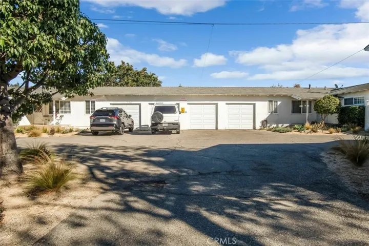 266 -276 E. 20th Street, Costa Mesa, California 92627