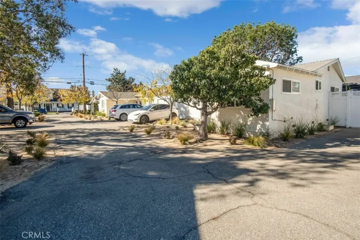 266 -276 E. 20th Street, Costa Mesa, California 92627