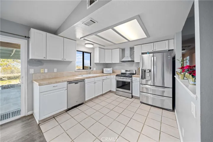 11637 E Avenue T, Littlerock, California 93543