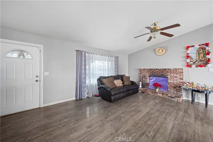 11637 E Avenue T, Littlerock, California 93543