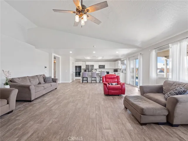12520 Highline Drive, Apple Valley, California 92308