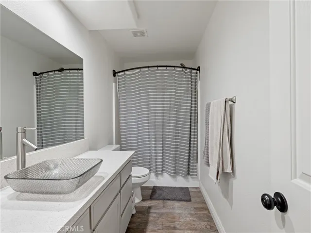 12520 Highline Drive, Apple Valley, California 92308