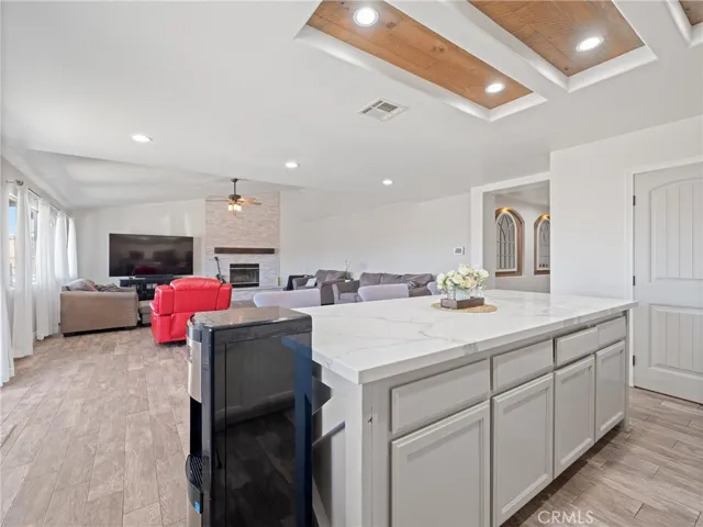 12520 Highline Drive, Apple Valley, California 92308