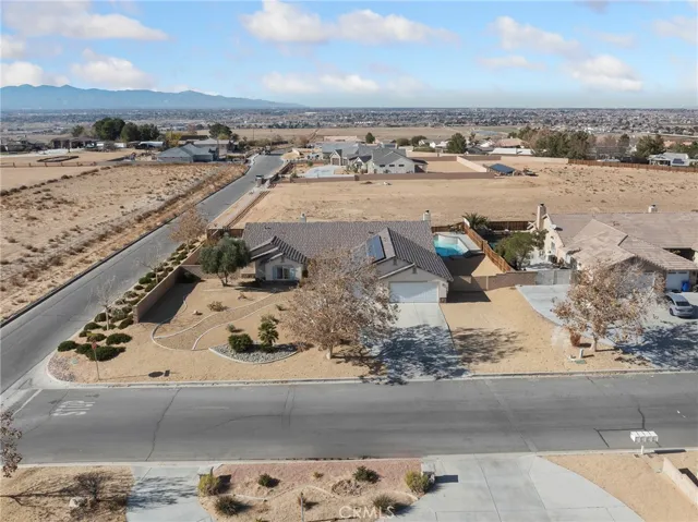 12520 Highline Drive, Apple Valley, California 92308