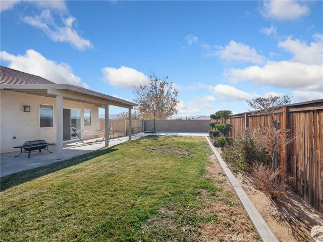 12520 Highline Drive, Apple Valley, California 92308