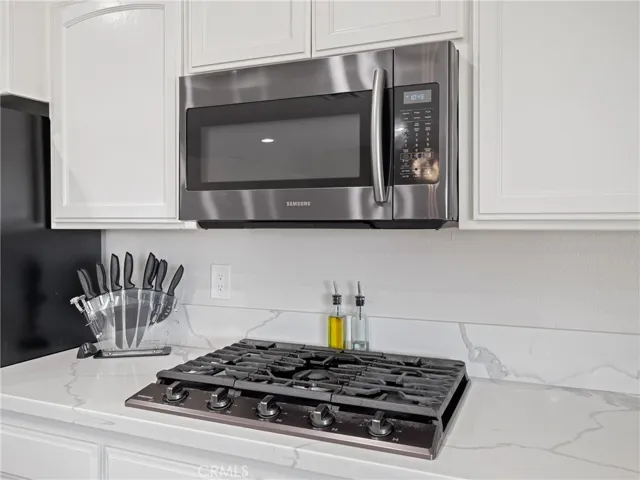 12520 Highline Drive, Apple Valley, California 92308