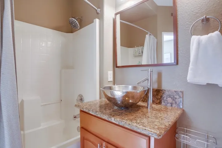 382 Carmel Creeper Pl, Encinitas, California 92024