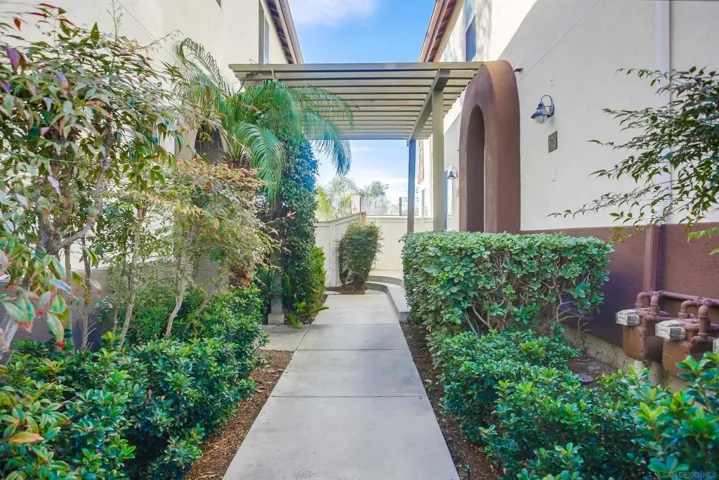 382 Carmel Creeper Pl, Encinitas, California 92024