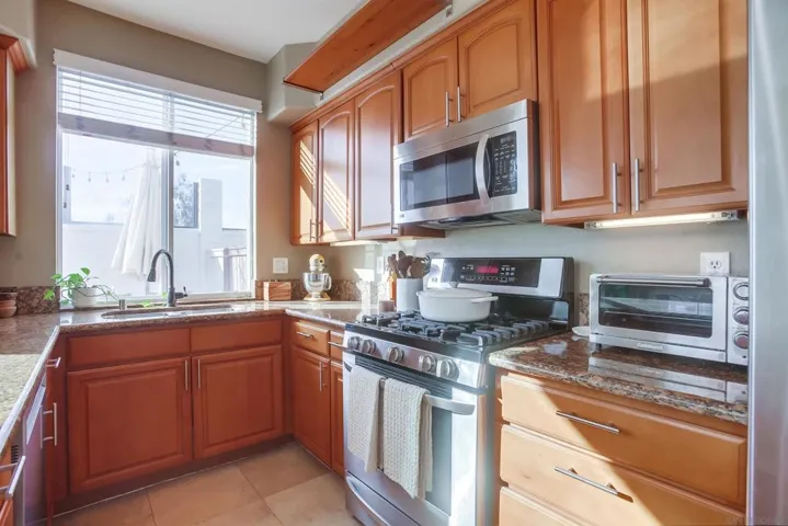 382 Carmel Creeper Pl, Encinitas, California 92024