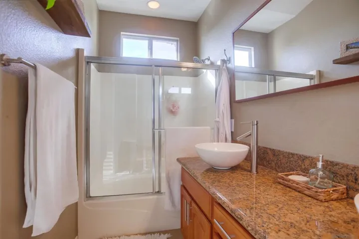 382 Carmel Creeper Pl, Encinitas, California 92024
