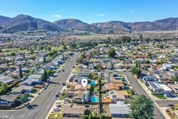 8450 Carlton Oaks Drive, Santee, California 92071