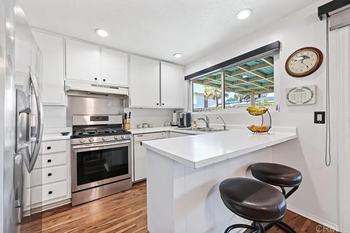 8450 Carlton Oaks Drive, Santee, California 92071