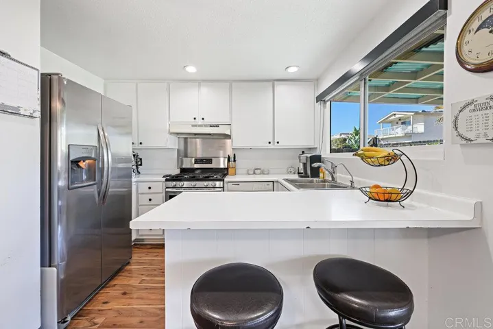 8450 Carlton Oaks Drive, Santee, California 92071