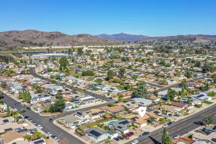 8450 Carlton Oaks Drive, Santee, California 92071