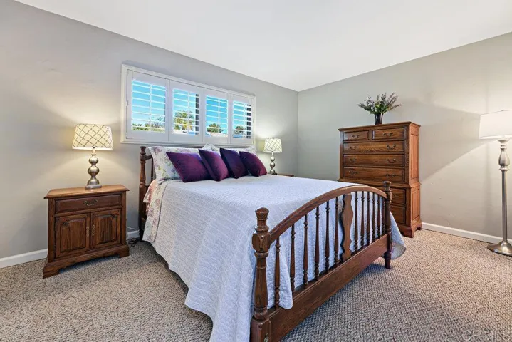 8450 Carlton Oaks Drive, Santee, California 92071