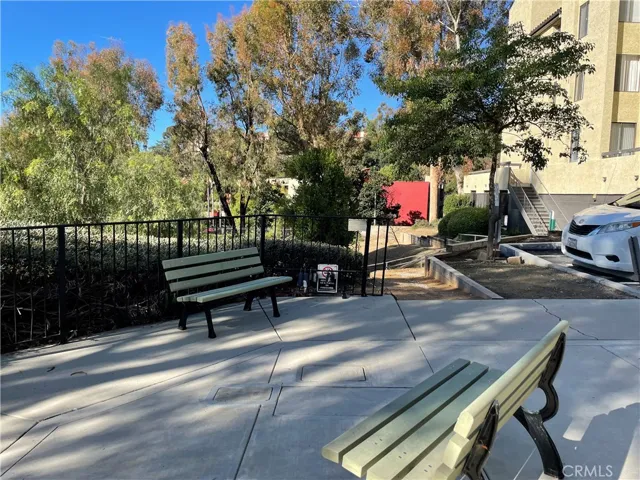 Outdoor Grounds Pic8