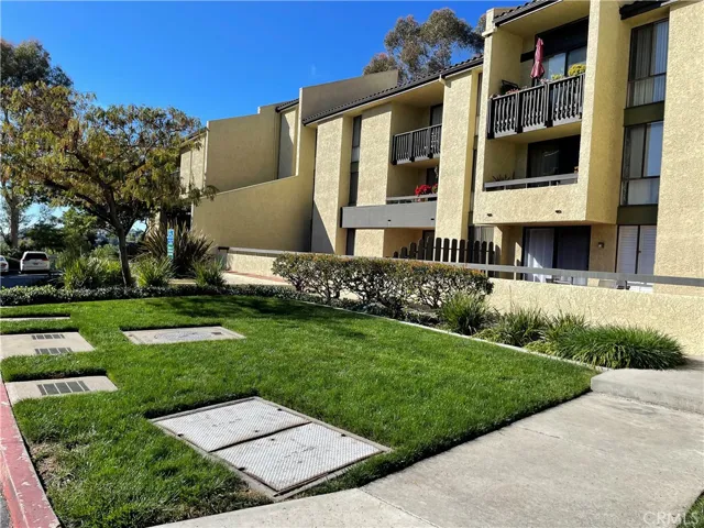 Outdoor Grounds Pic6