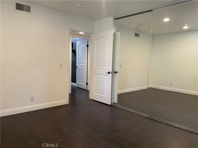 Bedroom3 Pic2