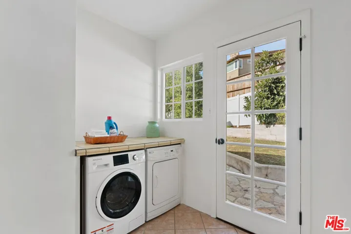14929 Whitfield Avenue, Pacific Palisades, California 90272