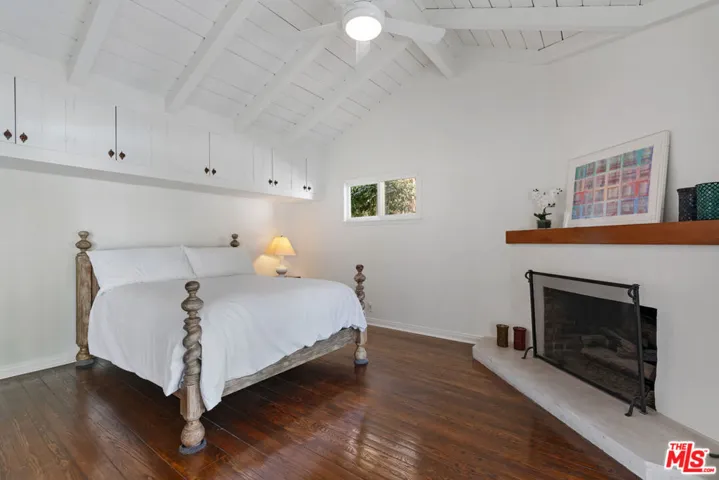 14929 Whitfield Avenue, Pacific Palisades, California 90272