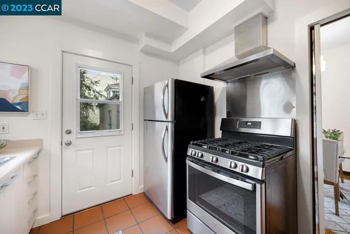 371 Vernon St 3, Oakland, California 94610