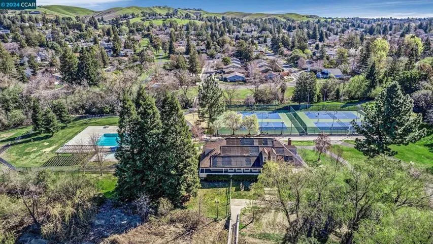 1130 Mustang Dr, Danville, California 94526
