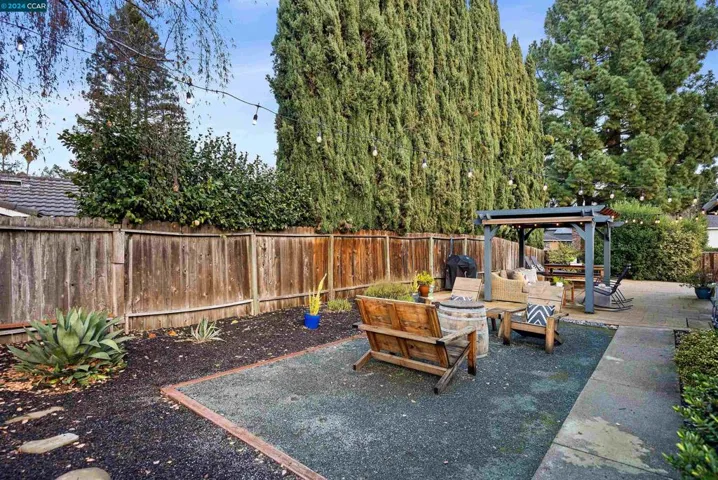 1130 Mustang Dr, Danville, California 94526