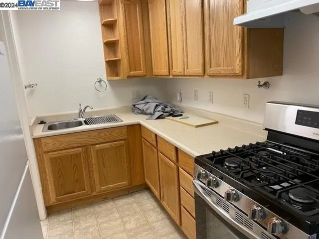 250 Kitchen