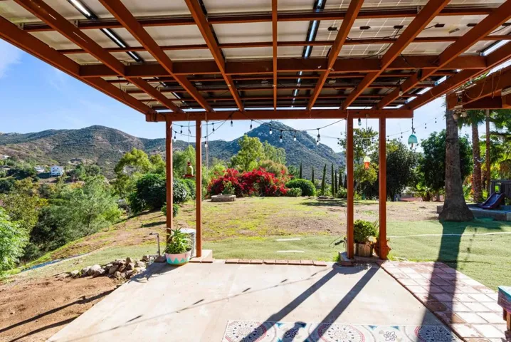 117 La Cresta Trail, El Cajon, California 92019