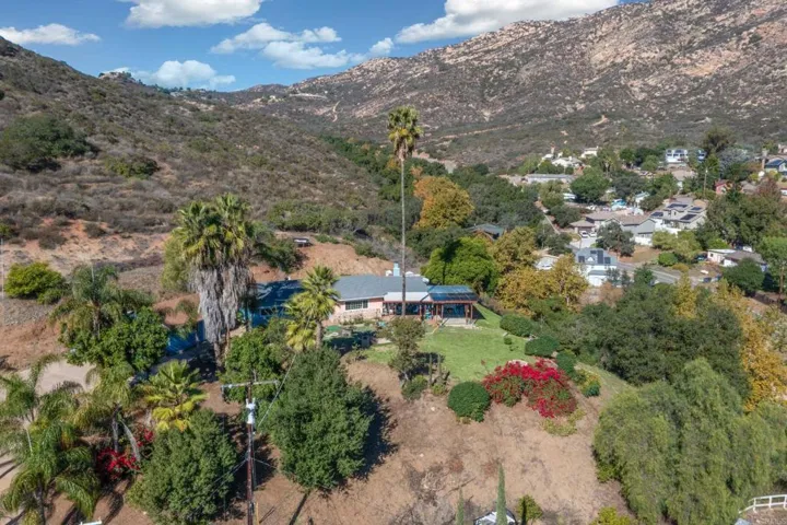 117 La Cresta Trail, El Cajon, California 92019