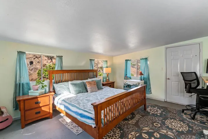 117 La Cresta Trail, El Cajon, California 92019