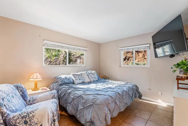 117 La Cresta Trail, El Cajon, California 92019