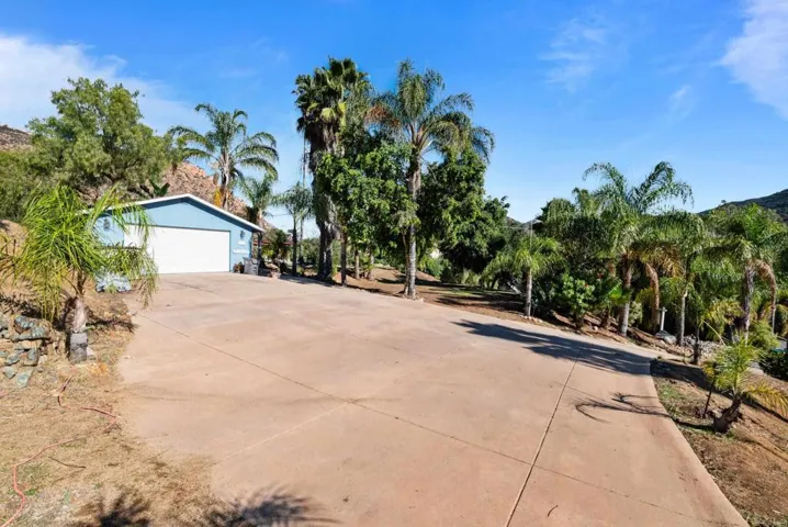 117 La Cresta Trail, El Cajon, California 92019