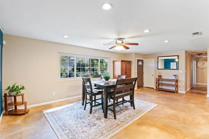 117 La Cresta Trail, El Cajon, California 92019