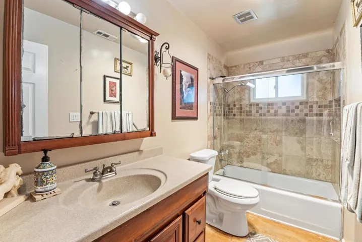 117 La Cresta Trail, El Cajon, California 92019