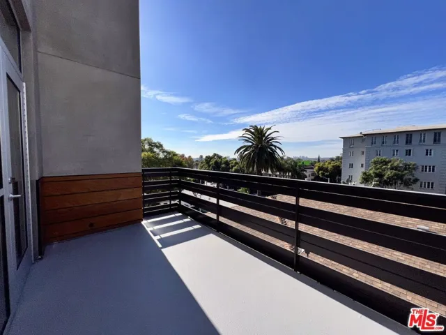 8017 Norton Avenue 403, West Hollywood, California 90046