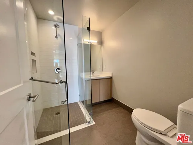 8017 Norton Avenue 403, West Hollywood, California 90046
