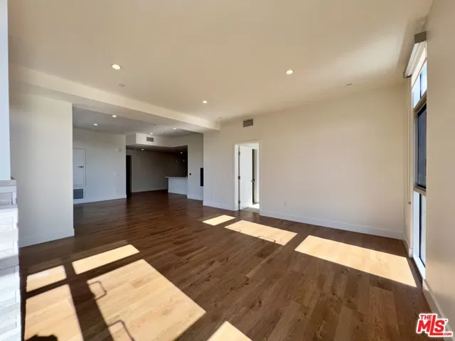 8017 Norton Avenue 403, West Hollywood, California 90046