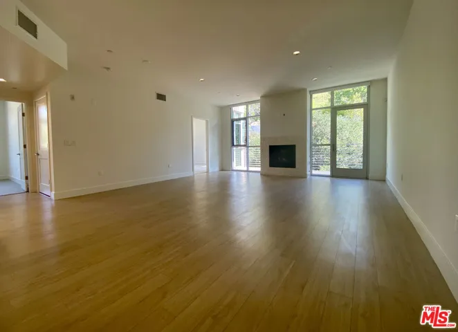 11715 W Bellagio Road 306, Los Angeles, California 90049