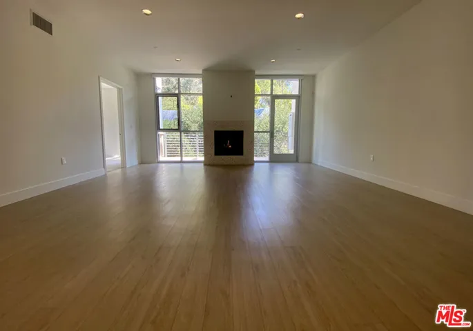 11715 W Bellagio Road 306, Los Angeles, California 90049