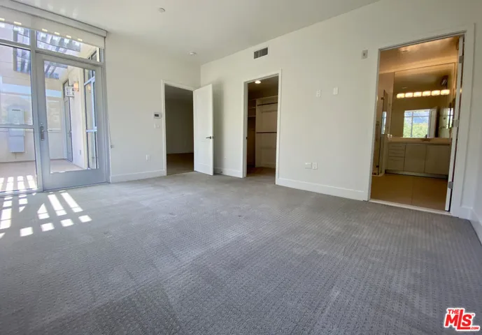 11715 W Bellagio Road 306, Los Angeles, California 90049